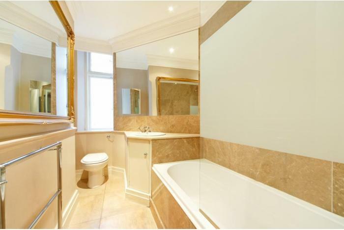 Kolokacja London 112070