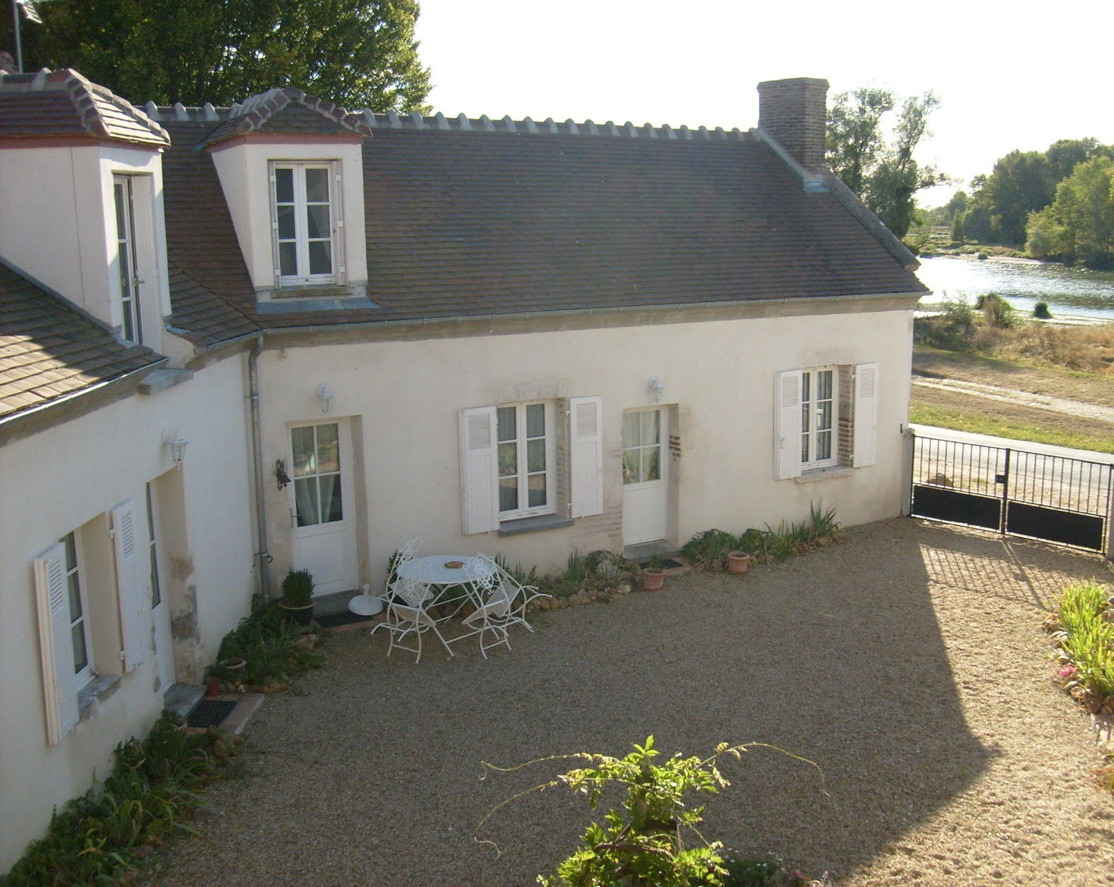Unabhängiges Studio Saint-Benoît-sur-Loire 64053