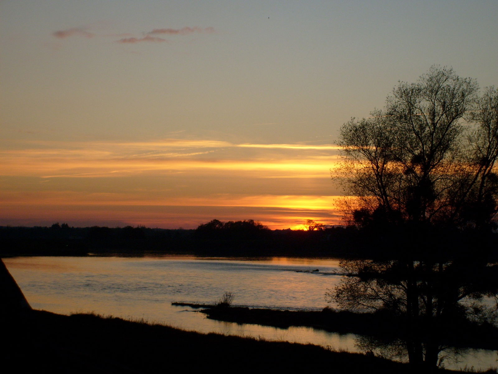 Unabhängiges Studio Saint-Benoît-sur-Loire 64053