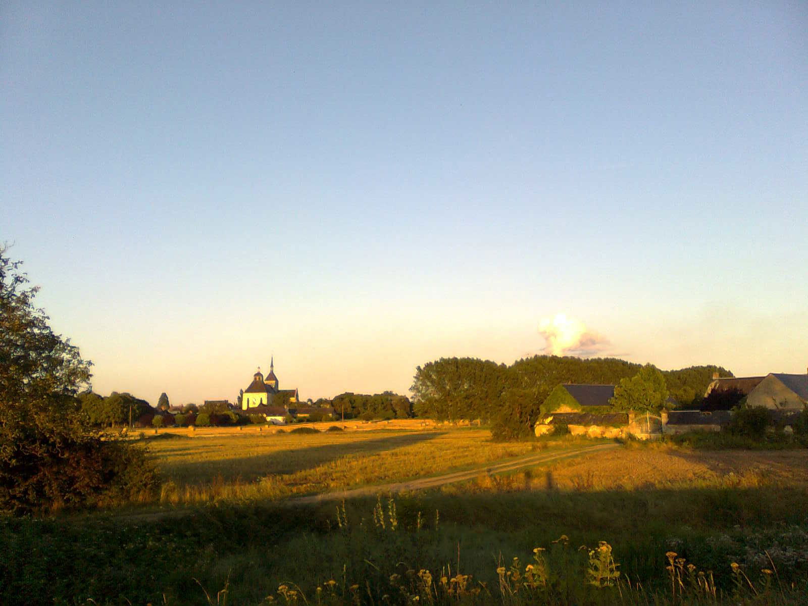 Independent Studio Saint-Benoît-sur-Loire 64053