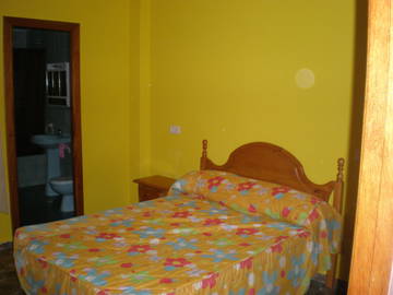 Roomlala | Free room in the center of Huelva