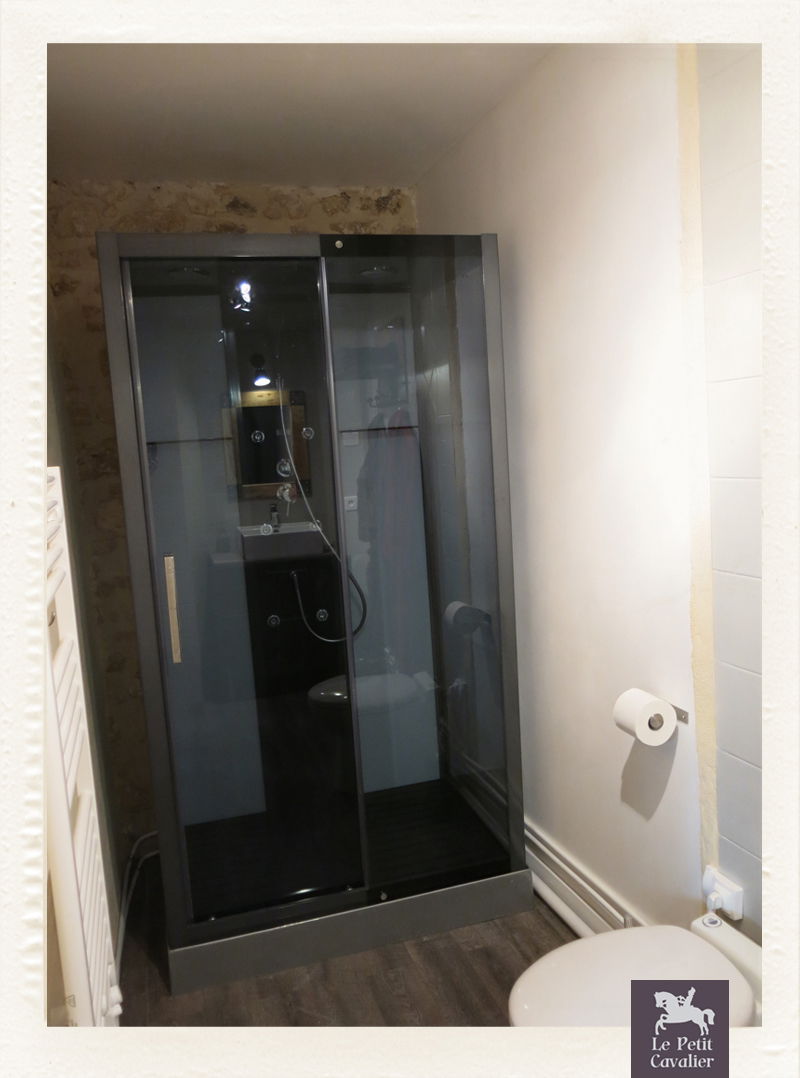 Oberoende Studio Chantilly 82968