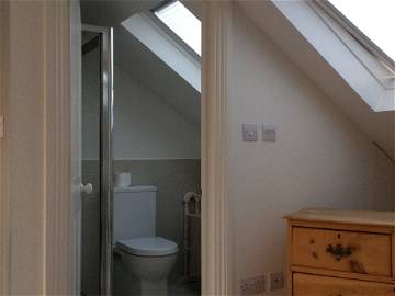 Chambre chez l'habitant à louer à London - photo 8 : salle de bain-8