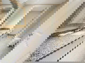 Coliving Mississauga 444945-6