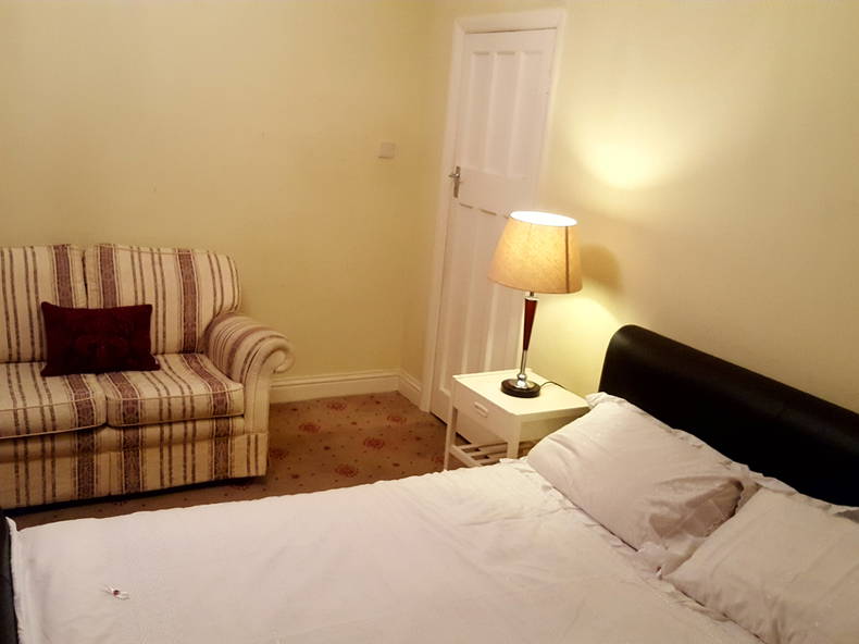 Famiglia Surbiton 182257-1