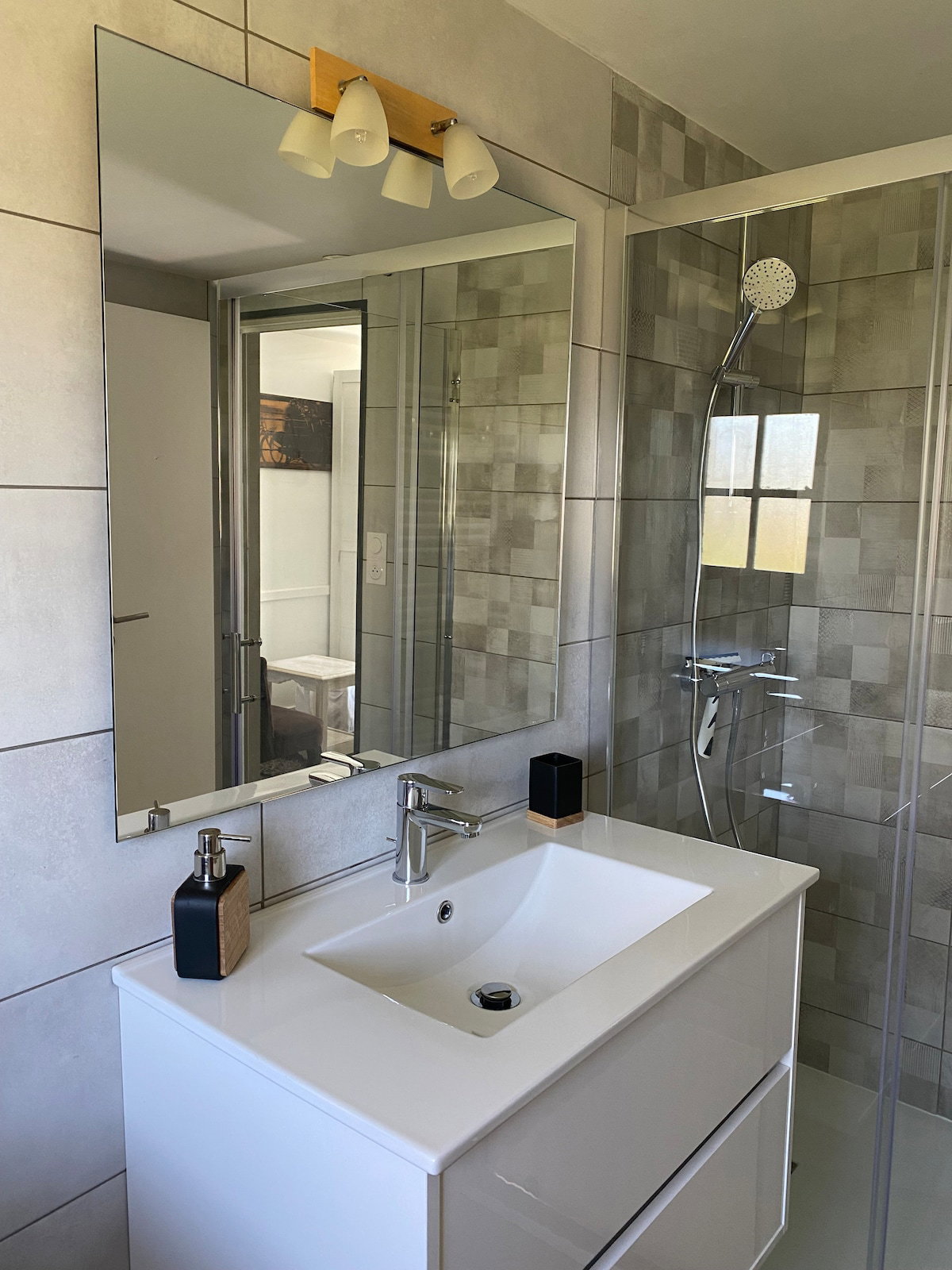 Entire Home Angoulins 33454