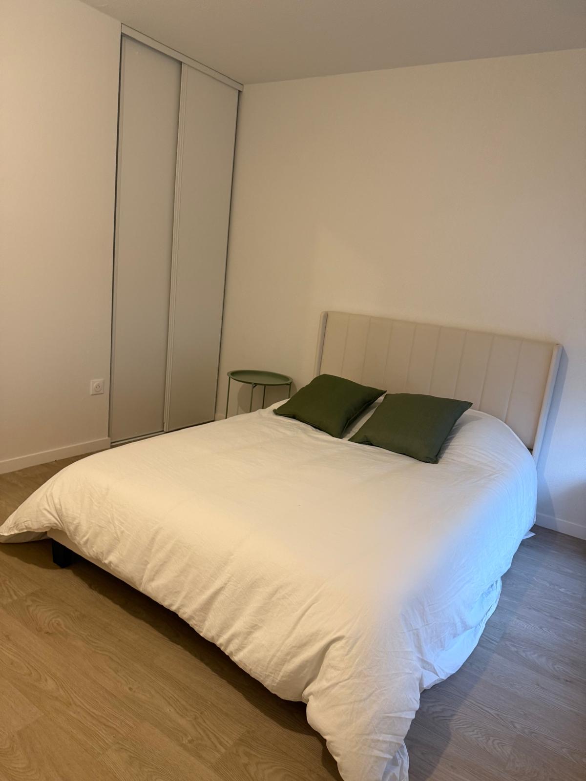 Entire Home Bruges 663740