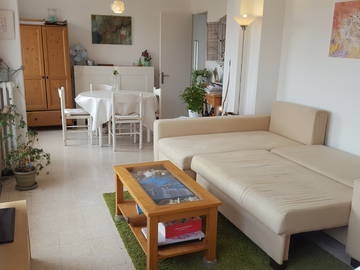 Roomlala | Furnished 3-room apartment of 72m² with 3 balconies for rent