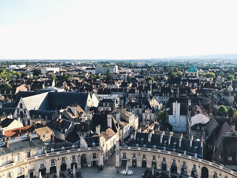 Entire Home Dijon 234709-4