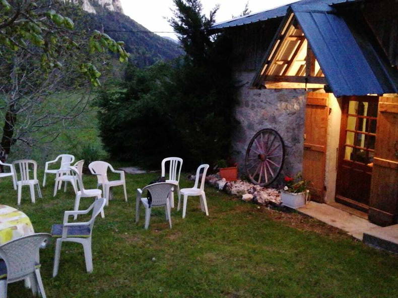 Entire Home Corbel 197087-5