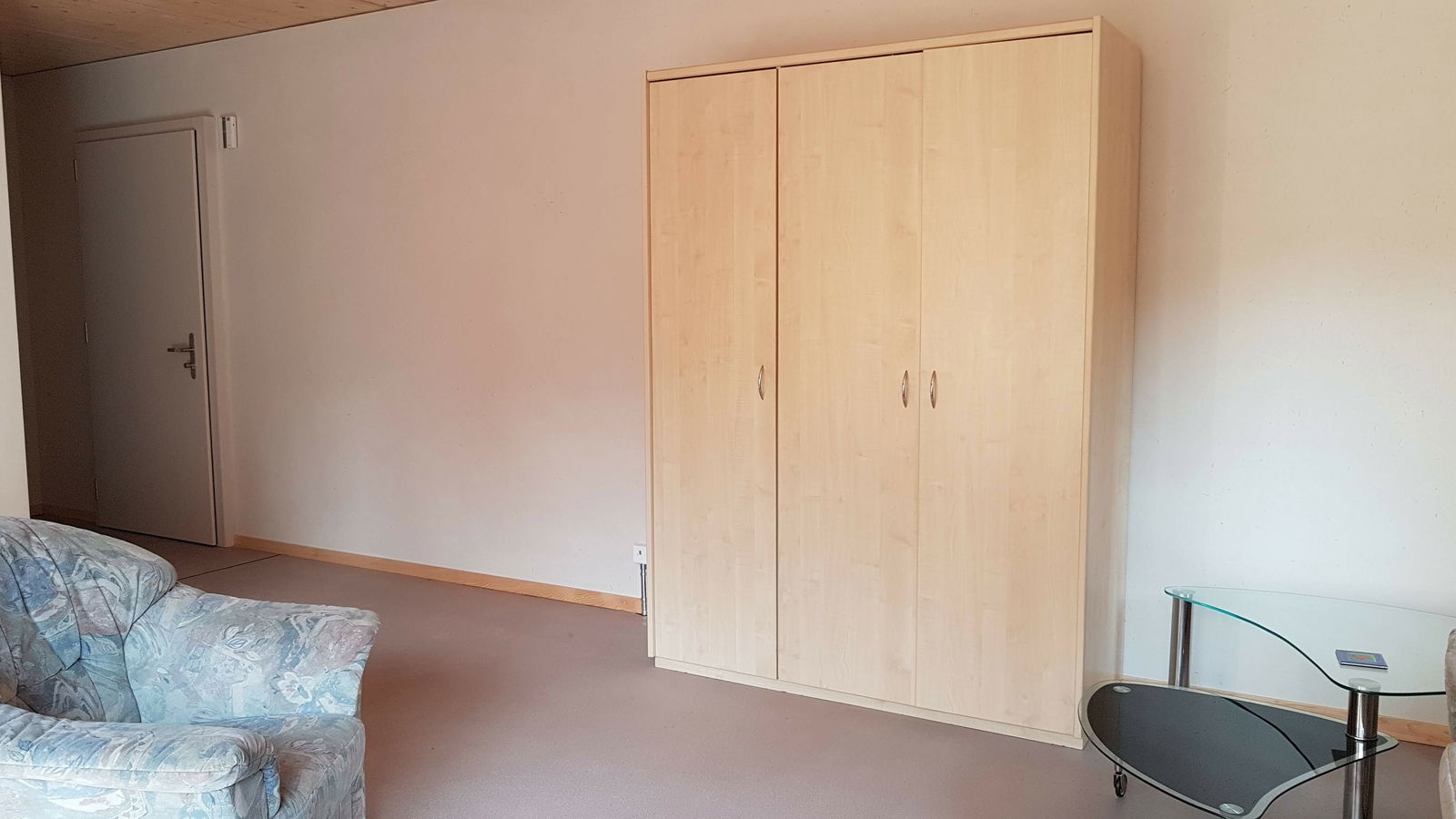 Entire Home Monthey 215077