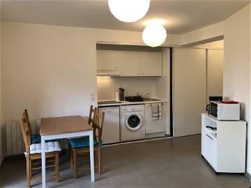 Room For Rent Tassin-La-Demi-Lune 241002