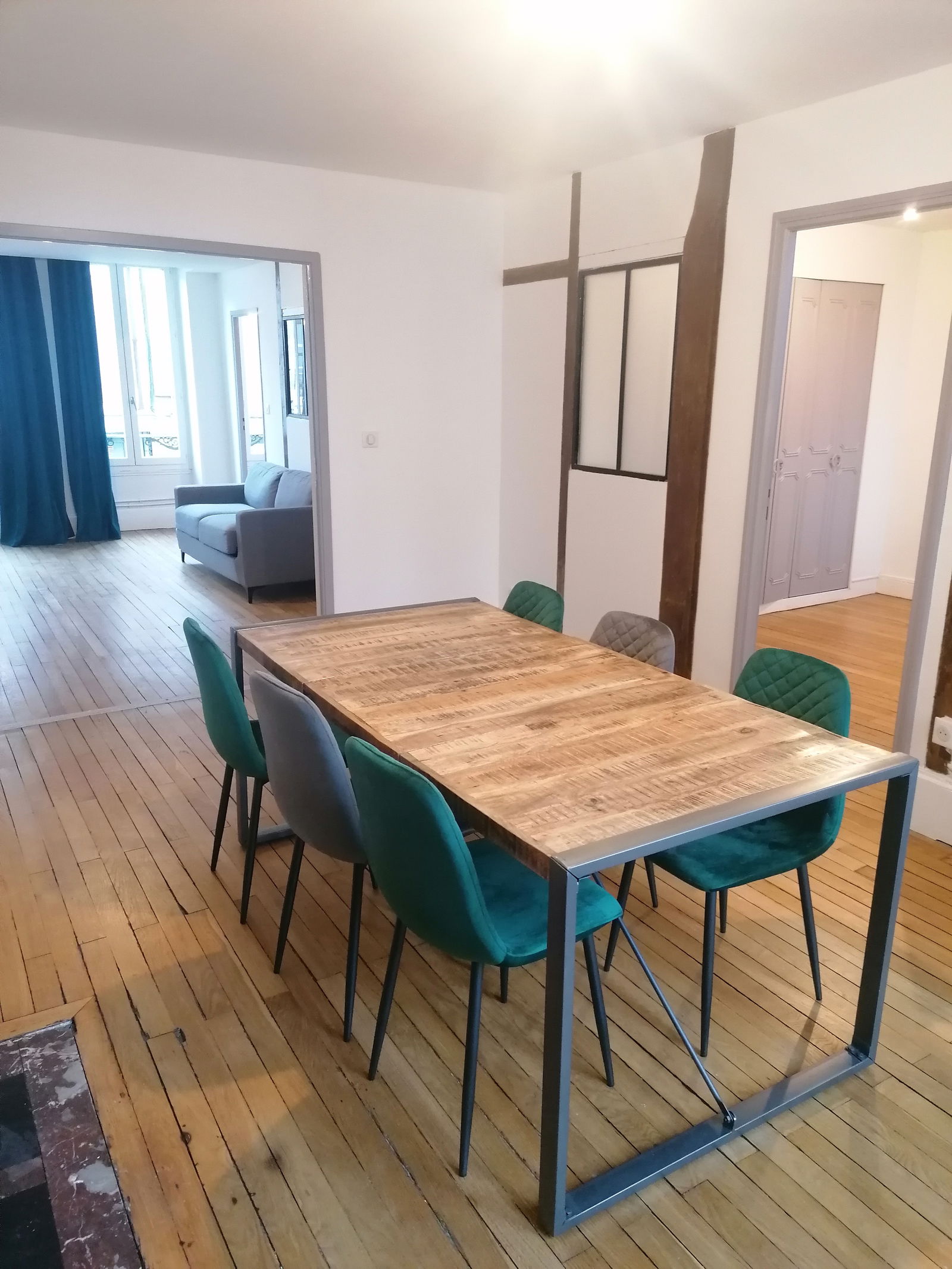 Independent Studio Auxerre 265045