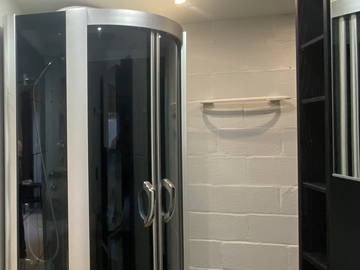 Entire home for rent in Ellezelles - photo 8: Bathroom-8