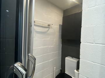 Entire home for rent in Ellezelles - photo 9: Bathroom-9