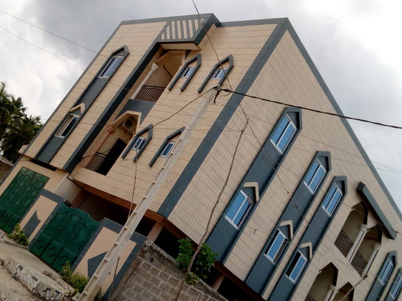 Cały Dom Agblangandan 186938-2