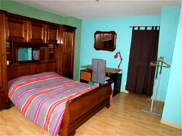 Furnished Bedroom + Shower Room With WC