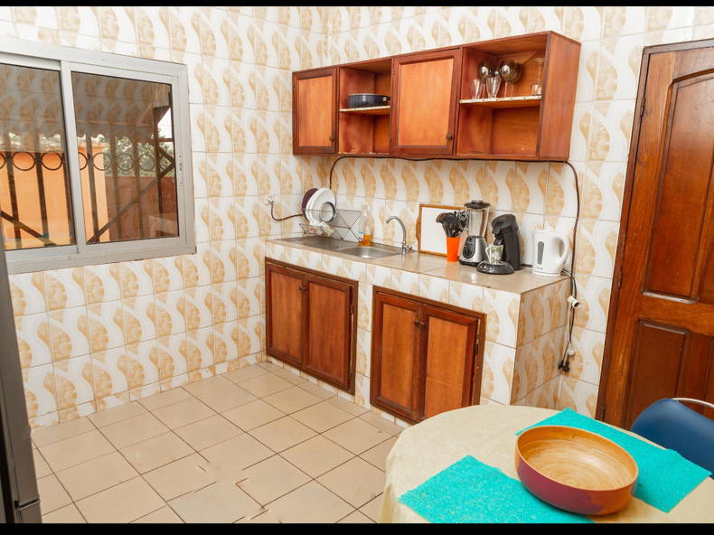 Toda La Casa Yaoundé 264272-5