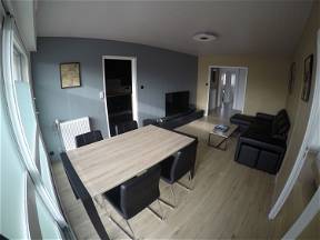 Furnished Flatshare Well Located