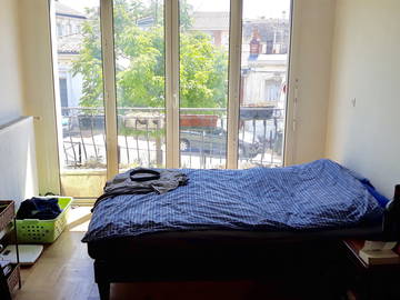 Roomlala | Furnished House 3 Bedrooms 2 Bathrooms Cellar and Small Garden - Bordeaux