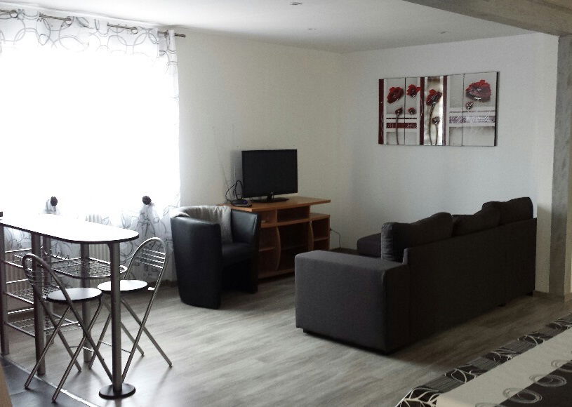 Entire Home Steinbach 85317