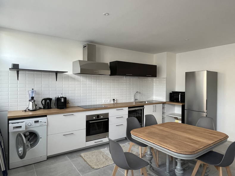 Colocation Tours 268135-3