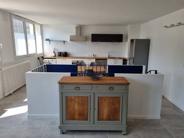 Colocation Tours 268135-8