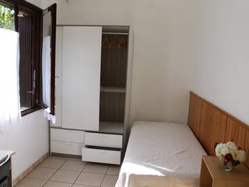 Roomlala | Furnished, Pleasant and Quiet 1-room Apartment of 16 m²