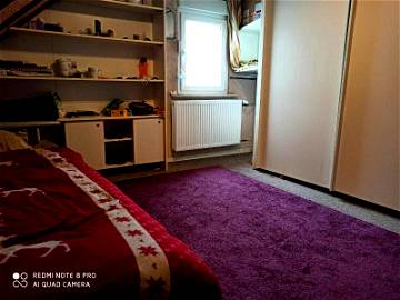 Roomlala | Furnished Private Room Is Available In Frankfurt Sindlingen