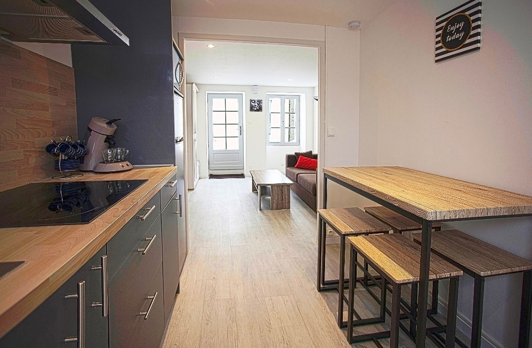 Entire Home Fontenay-le-Comte 254312