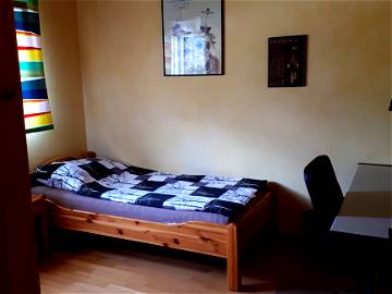 Roomlala | Furnished Room At The Inhabitant