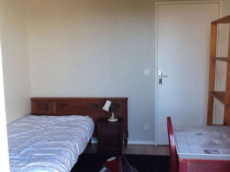 Chambre Chez L'habitant Saint-Genis-Laval 28022-1