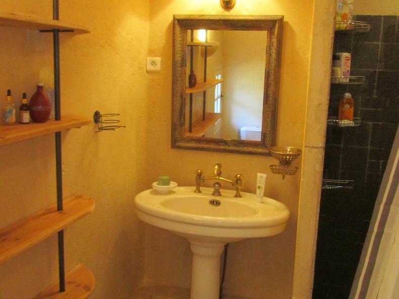 Quedarse En Casa Aix-en-Provence 92106-5