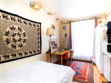 Roomlala | Furnished Room For Rent Homestay - Père Lach District