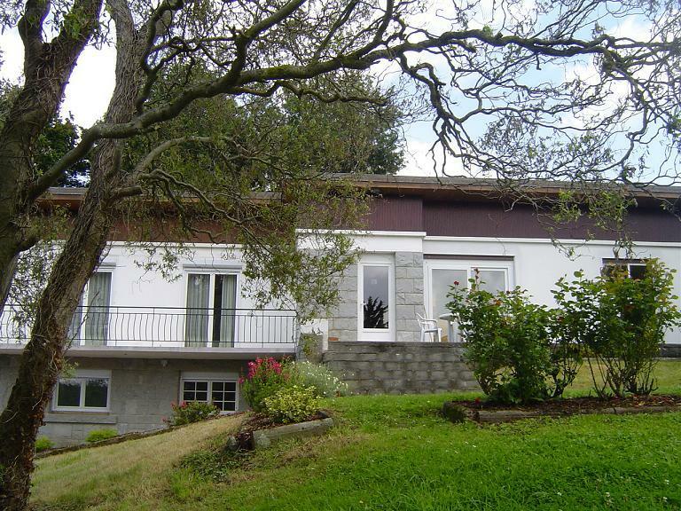 Homestay Lannion 99720