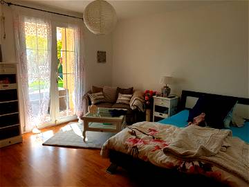 Roomlala | Furnished Room For Rent In Corseaux