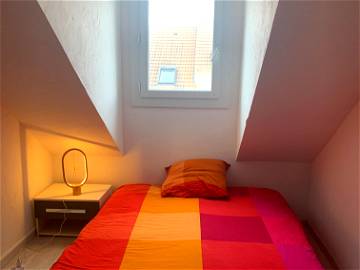 Roomlala | Furnished Room For Rent In Plaisir