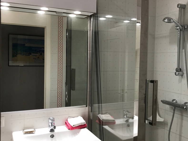 Gastgezin Versailles 176922-5