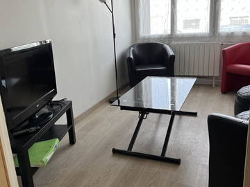 Roomlala | Furnished room in coliving in 90m2 house CHU fac Pasteur