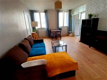 Roomlala | Furnished Room In Dijon Town Center