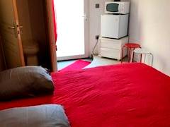 Roomlala | Furnished Room In Vendée, New Full Foot Near Puy D