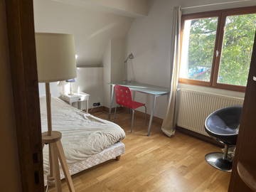 Roomlala | Furnished ROOM Les Yvris / Richardet Noisy le Gd