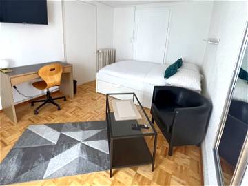 Roomlala | Furnished room Montreux