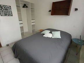 Furnished room rental homestay