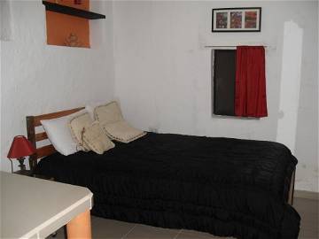 Room For Rent Quito 92740