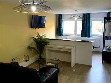 Roomlala | Furnished Studio 5 Minutes From The Center Of Namur