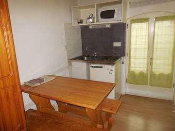 Listing: Studio Meublé Centre-ville Blois 1 Personne Au Mois +eau/EDF