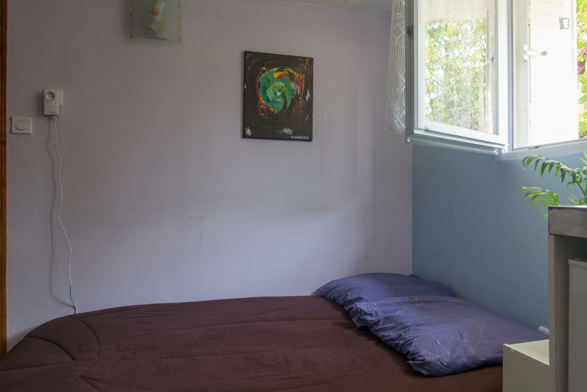 Entire Home Chaville 62471