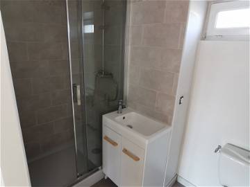 Entire Home Niort 77439-4