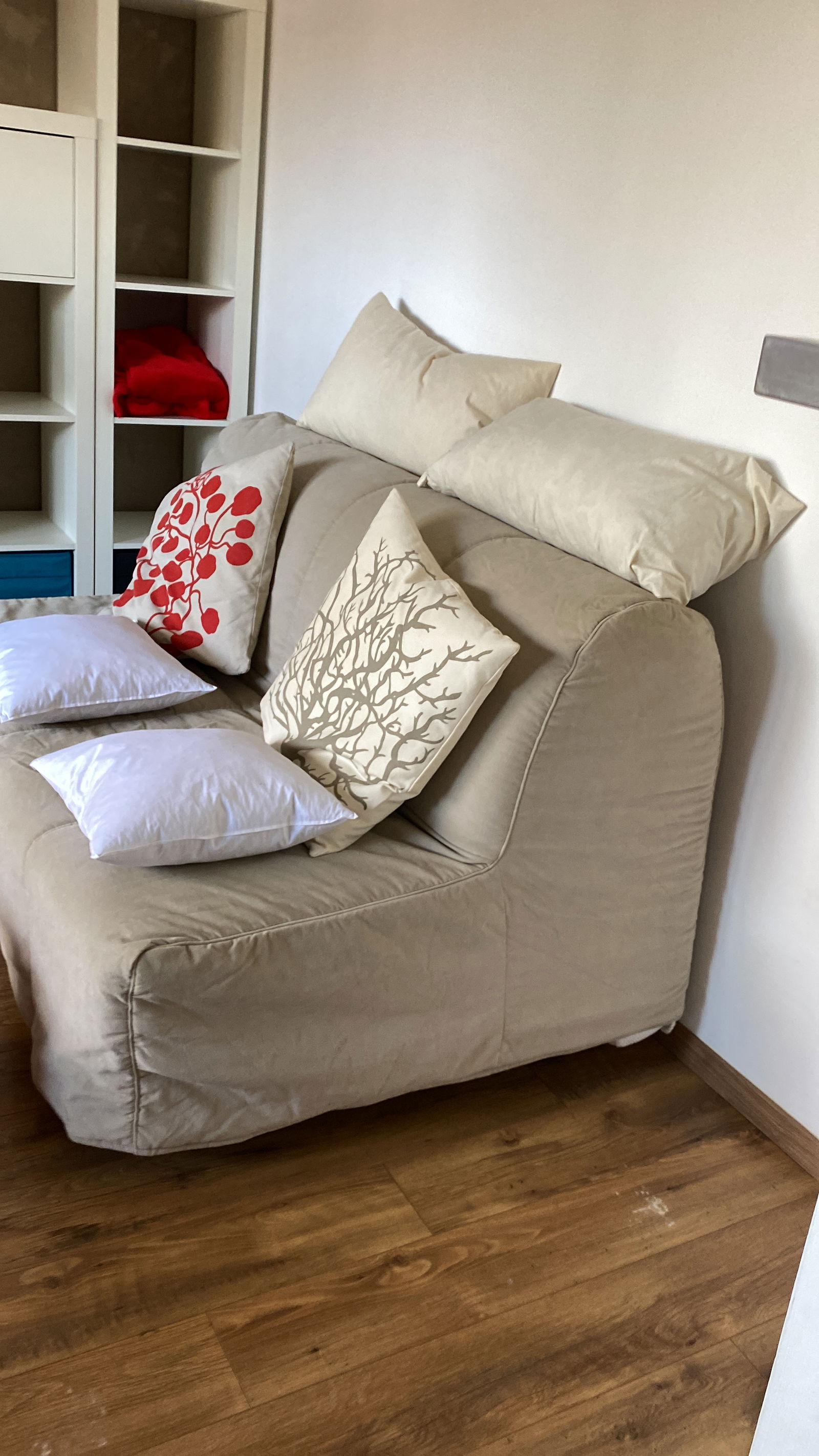 Entire Home Voisins-le-Bretonneux 243659